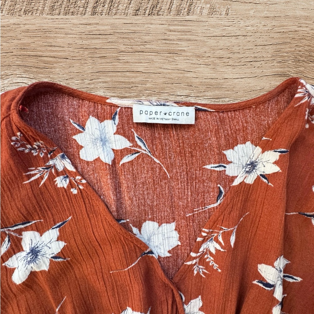 Paper Crane Rust Floral Blouse - Picture 3 of 5